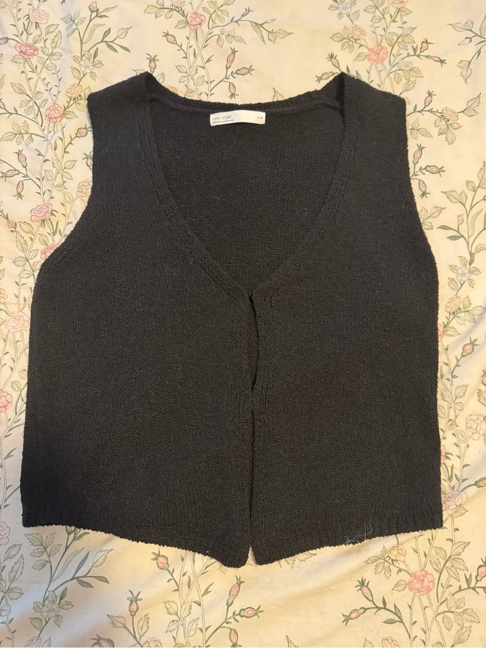 OAK + FORT Black V-Neck Knit Sleeveless Tank